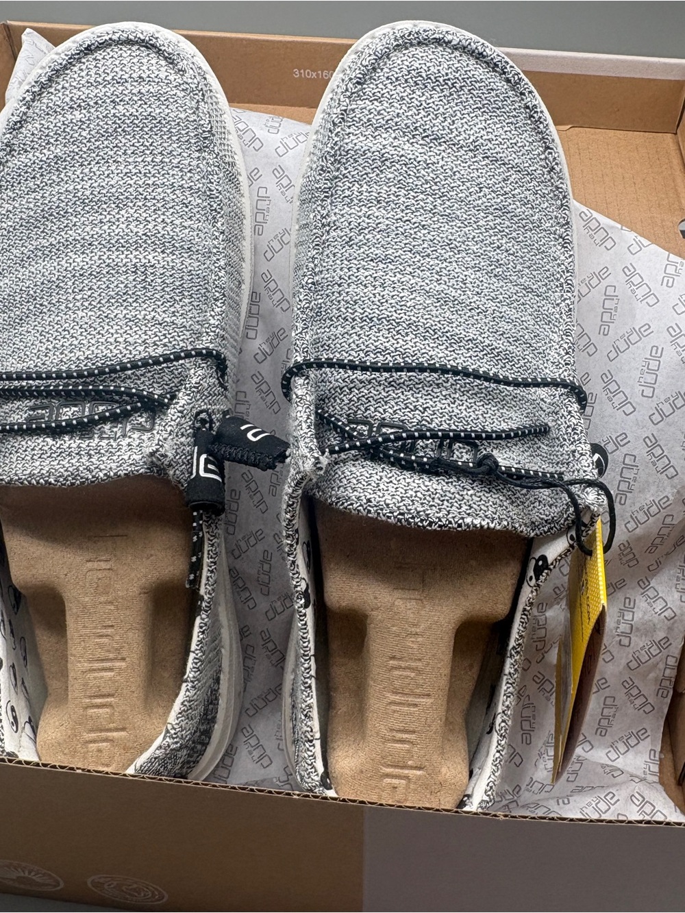 Hey Dude Wendy Stretch Yin Yang Gray Slip-On Shoes Women’s Size 6 NIB